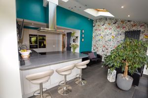 Kitchen/Diner- click for photo gallery